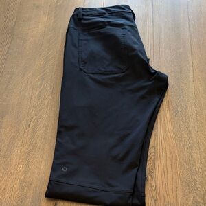 Lululemon Men’s Black ABC Classic Fit 5 Pocket Pant- size 36